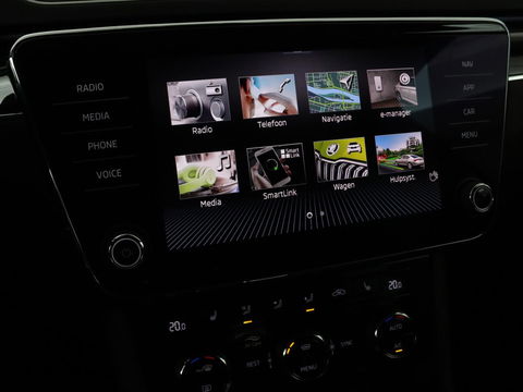 Škoda Superb 1.4 TSI iV Laurin & Klement | Leder | Trekhaak | Adaptive cruise | Stoelverwarming | Canton Sound | Navigatie | Memory | Full LED | Keyless | Carplay | PHEV