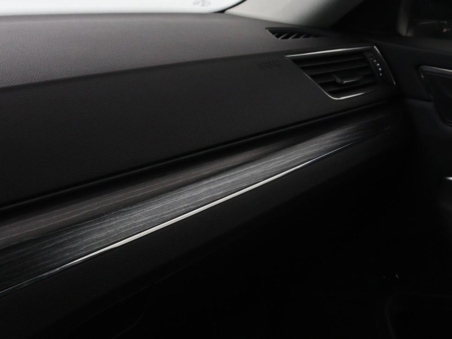 Škoda Superb 1.4 TSI iV Business Edition Plus | Panoramadak | Stoelverwarming | Leder/Alcantara | Adaptive cruise | 360 camera | Massage | Memory | Navigatie | Carplay | Achterbankverwarming | Canton | PHEV