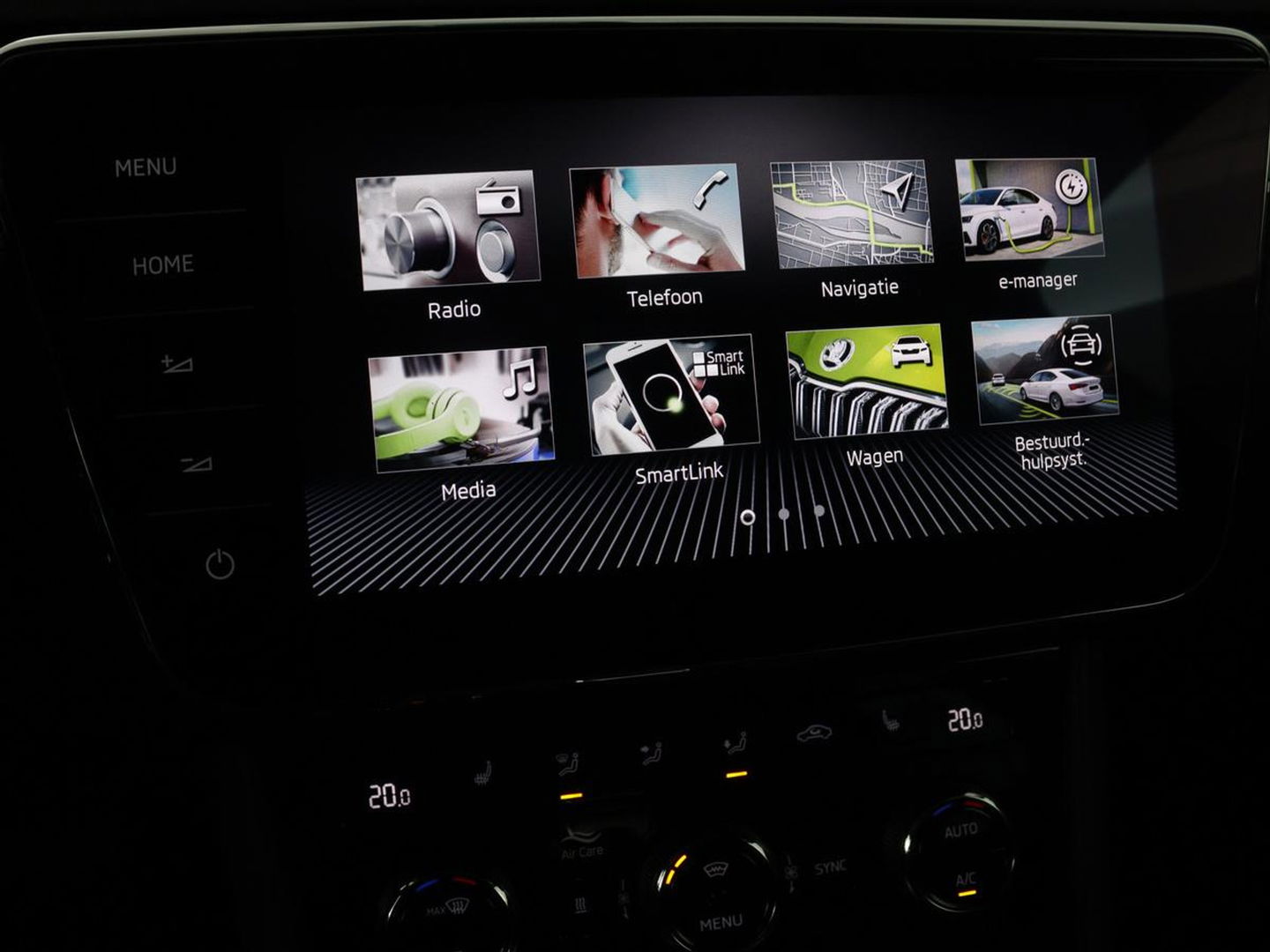 Škoda Superb 1.4 TSI iV Business Edition Plus | Panoramadak | Stoelverwarming | Leder/Alcantara | Adaptive cruise | 360 camera | Massage | Memory | Navigatie | Carplay | Achterbankverwarming | Canton | PHEV