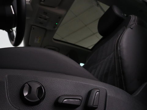 Škoda Superb 1.4 TSI iV Business Edition Plus | Panoramadak | Stoelverwarming | Leder/Alcantara | Adaptive cruise | 360 camera | Massage | Memory | Navigatie | Carplay | Achterbankverwarming | Canton | PHEV