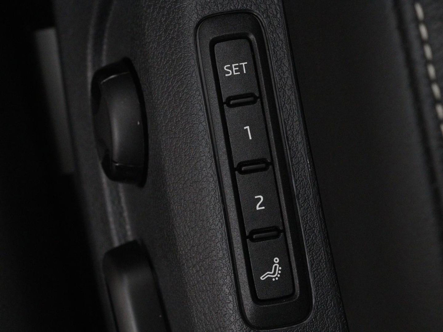 Škoda Superb 1.4 TSI iV Business Edition Plus | Panoramadak | Stoelverwarming | Leder/Alcantara | Adaptive cruise | 360 camera | Massage | Memory | Navigatie | Carplay | Achterbankverwarming | Canton | PHEV