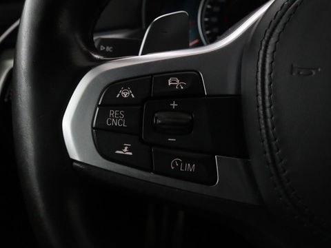BMW 5 Serie 540d xDrive M Sport | Panoramadak | Head-Up | Adaptive cruise | Carplay | Alcantara | Harman/Kardon | Stoelverwarming | Trekhaak | Sfeerverlichting