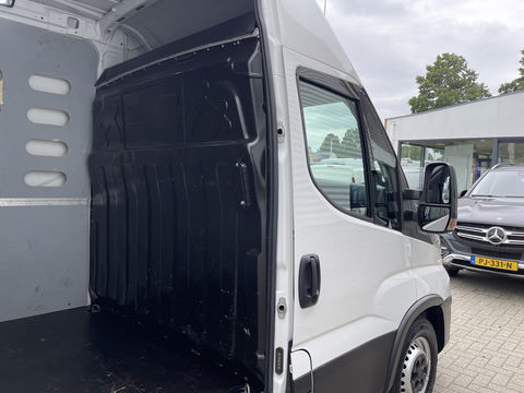 Iveco Daily 35S14V 2.3 Himatic automaat L4H2 / laadruimte 470cm lang ! / vaste prijs rijklaar € 23.950 ex btw / lease vanaf € 391 / trekhaak 3500 kg / cruise en climate control / 270 graden achterdeuren