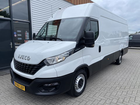 Iveco Daily 35S14V 2.3 Himatic automaat L4H2 / laadruimte 470cm lang ! / vaste prijs rijklaar € 23.950 ex btw / lease vanaf € 391 / trekhaak 3500 kg / cruise en climate control / 270 graden achterdeuren