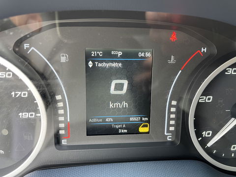 Iveco Daily 35S14V 2.3 Himatic automaat L4H2 / laadruimte 470cm lang ! / vaste prijs rijklaar € 23.950 ex btw / lease vanaf € 391 / trekhaak 3500 kg / cruise en climate control / 270 graden achterdeuren