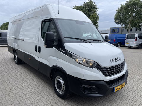 Iveco Daily 35S14V 2.3 Himatic automaat L4H2 / laadruimte 470cm lang ! / vaste prijs rijklaar € 23.950 ex btw / lease vanaf € 391 / trekhaak 3500 kg / cruise en climate control / 270 graden achterdeuren