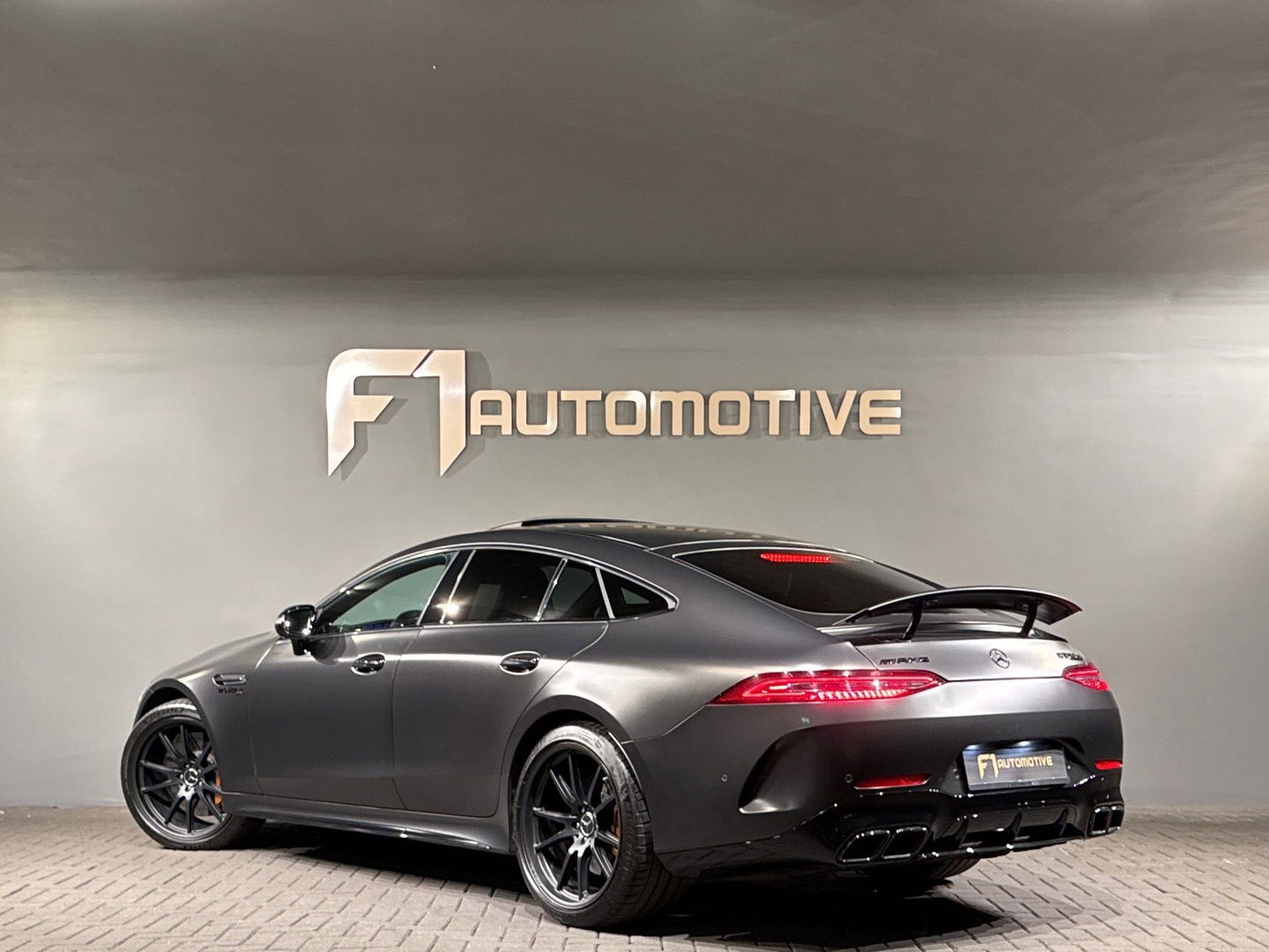 Mercedes-Benz AMG GT 4-Door Coupe AMG 63 S 4M+ Ceramic|Kuip