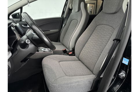 Renault ZOE R110 Life 52 kWh Huur Accu | Elektrisch | Airco LED Camera Carplay Cruise 16"LMV Parkeersensoren