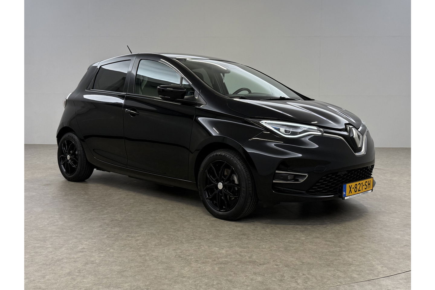 Renault ZOE R110 Life 52 kWh Huur Accu | Elektrisch | Airco LED Camera Carplay Cruise 16"LMV Parkeersensoren