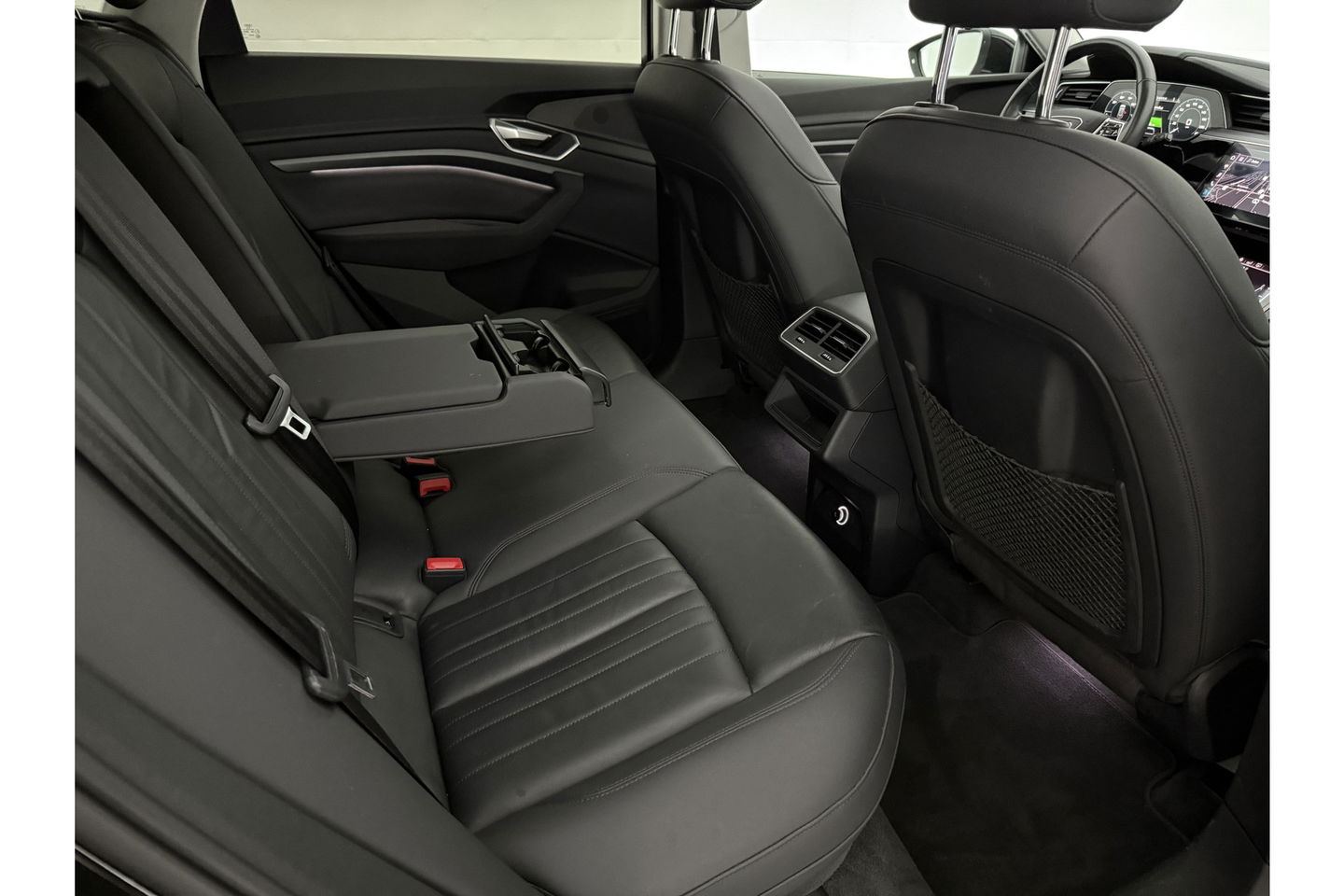 Audi e-tron 50 Quattro Launch edition plus 71 kWh 313PK Pano LED Virtual Memory Carplay Clima Cruise Navi PDC 20''LMV