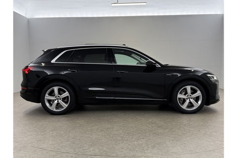 Audi e-tron 50 Quattro Launch edition plus 71 kWh 313PK Pano LED Virtual Memory Carplay Clima Cruise Navi PDC 20''LMV