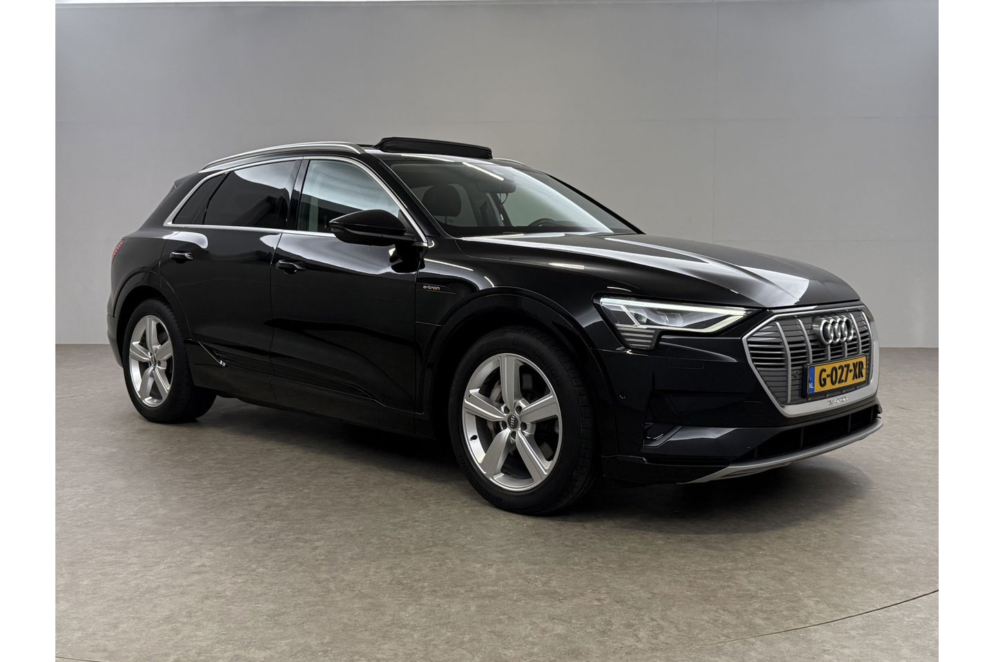 Audi e-tron 50 Quattro Launch edition plus 71 kWh 313PK Pano LED Virtual Memory Carplay Clima Cruise Navi PDC 20''LMV