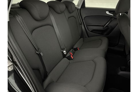 Audi A1 1.0 TFSI S-line Airco Cruise Navigatie 17"LMV