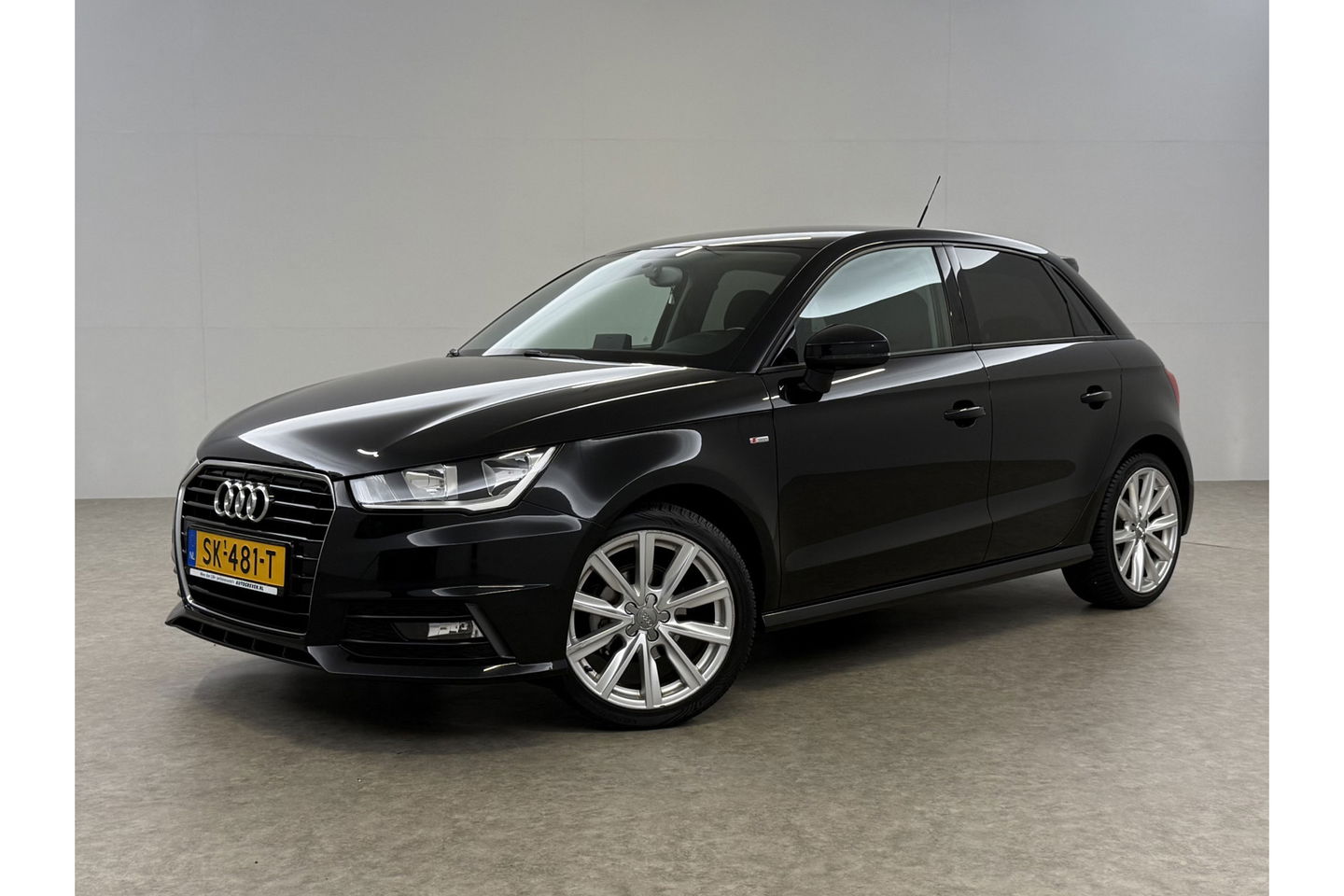 Audi A1 1.0 TFSI S-line Airco Cruise Navigatie 17"LMV