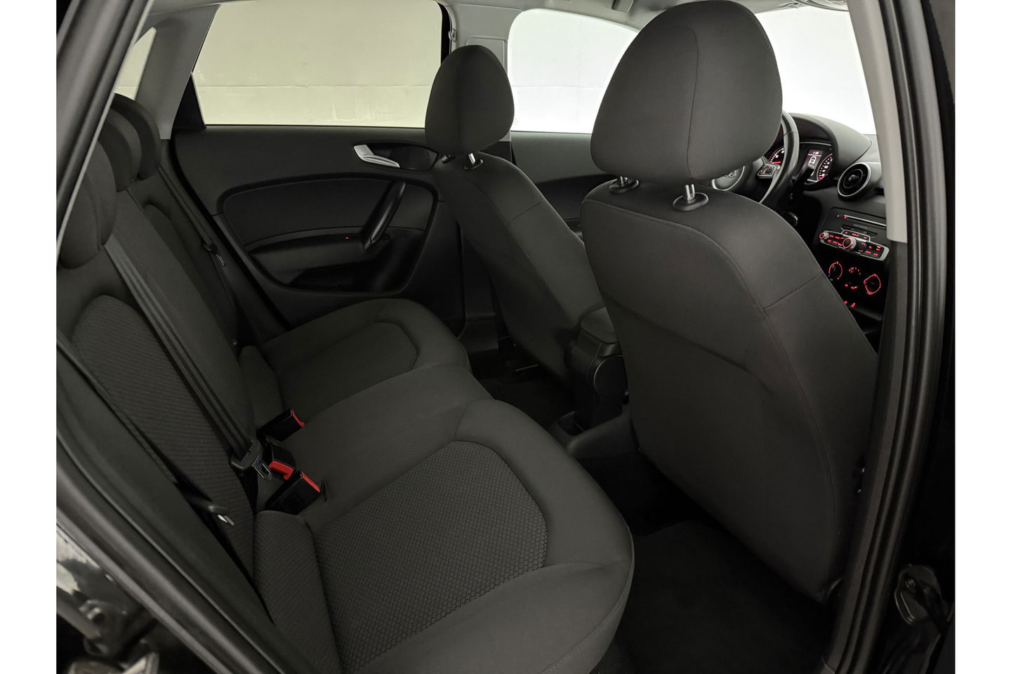 Audi A1 1.0 TFSI S-line Airco Cruise Navigatie 17"LMV