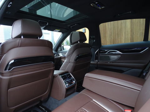 BMW 7 Serie 745e High Executive 394PK M-Individual / laser / 360° / VIP *NAP