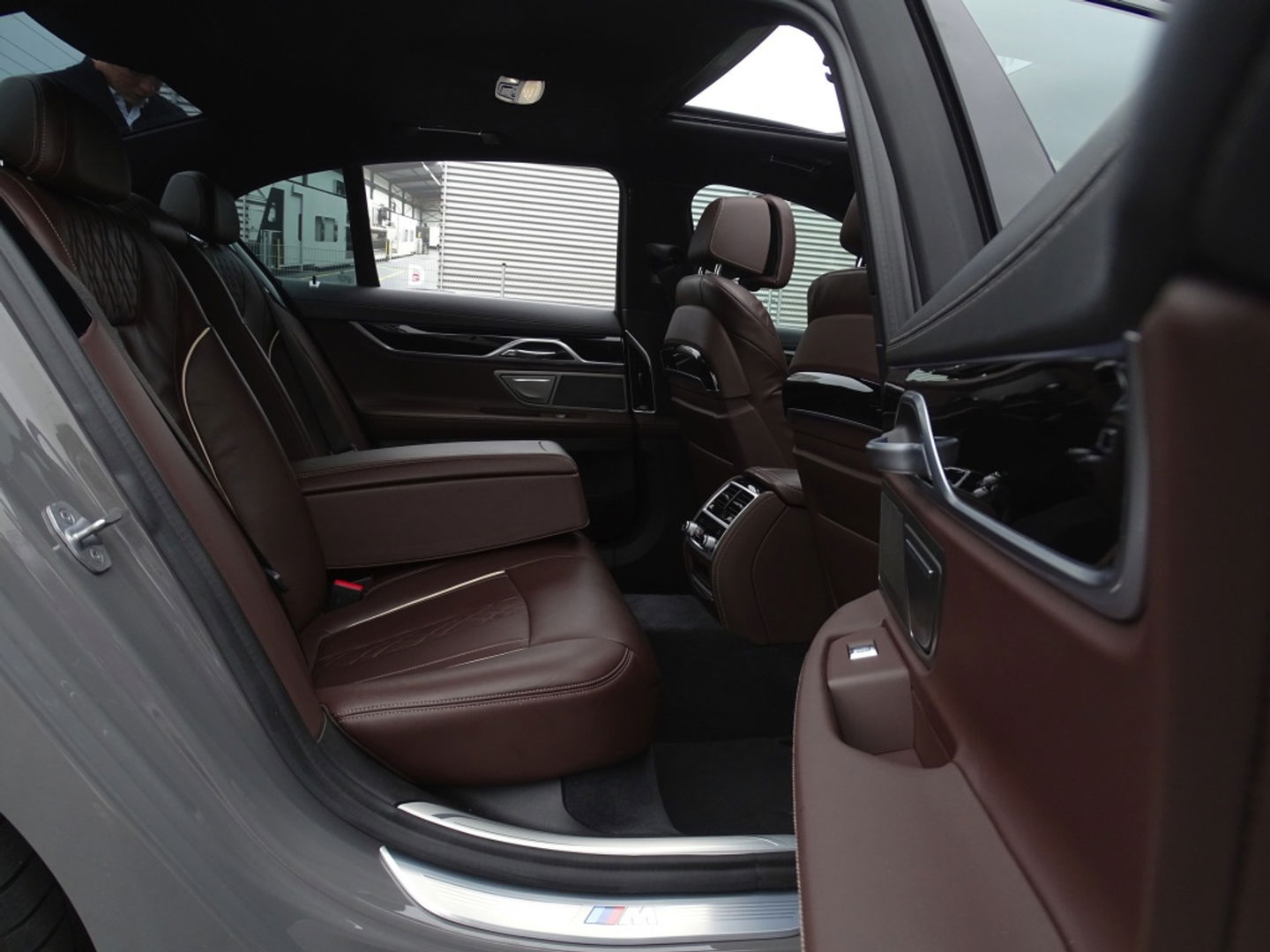 BMW 7 Serie 745e High Executive 394PK M-Individual / laser / 360° / VIP *NAP