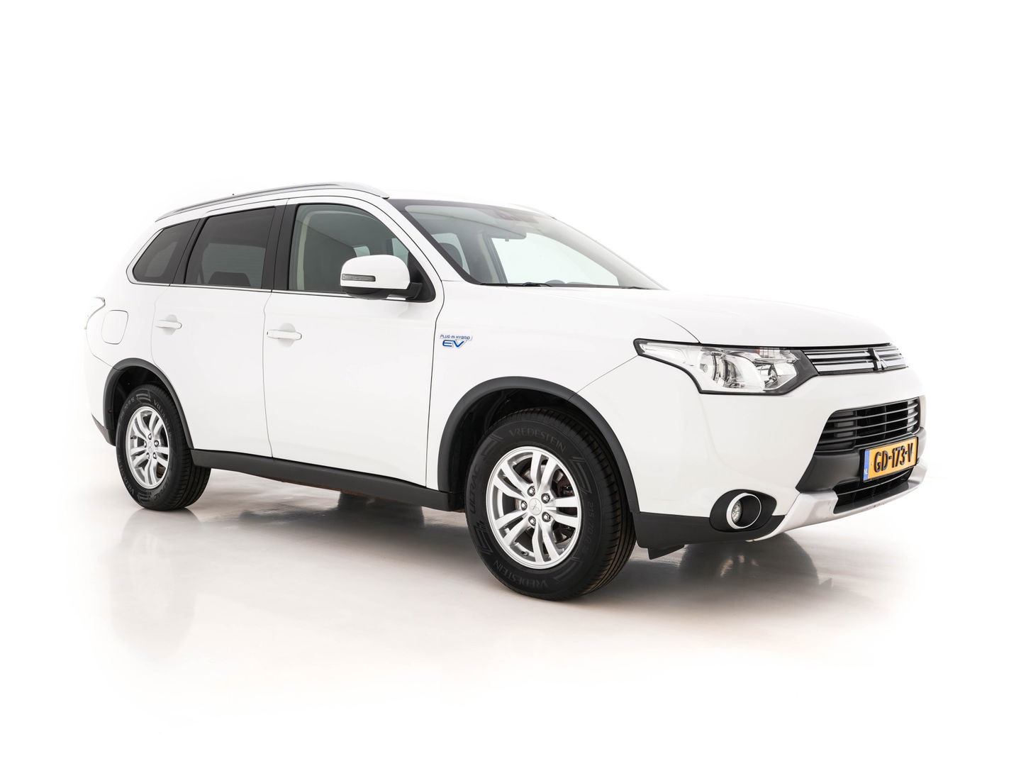 Mitsubishi Outlander 2.0 PHEV Business Edition X-Line AWD Aut. *NAVI-FULLMAP | LEATHER-FABRIC | COMFORT-SEATS | CAMERA | ECC | KEYLESS | SHIFT-PADDLES | TOWBAR | 16"ALU*