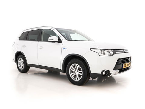 Mitsubishi Outlander 2.0 PHEV Business Edition X-Line AWD Aut. *NAVI-FULLMAP | LEATHER-FABRIC | COMFORT-SEATS | CAMERA | ECC | KEYLESS | SHIFT-PADDLES | TOWBAR | 16"ALU*