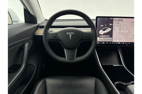 Tesla Model 3 Standard RWD Plus 60 kWh 238PK Autopilot Camera LED Pano Memory Clima Cruise Navi PDC 18''LMV