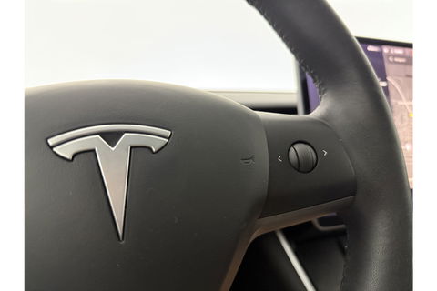 Tesla Model 3 Standard RWD Plus 60 kWh 238PK Autopilot Camera LED Pano Memory Clima Cruise Navi PDC 18''LMV