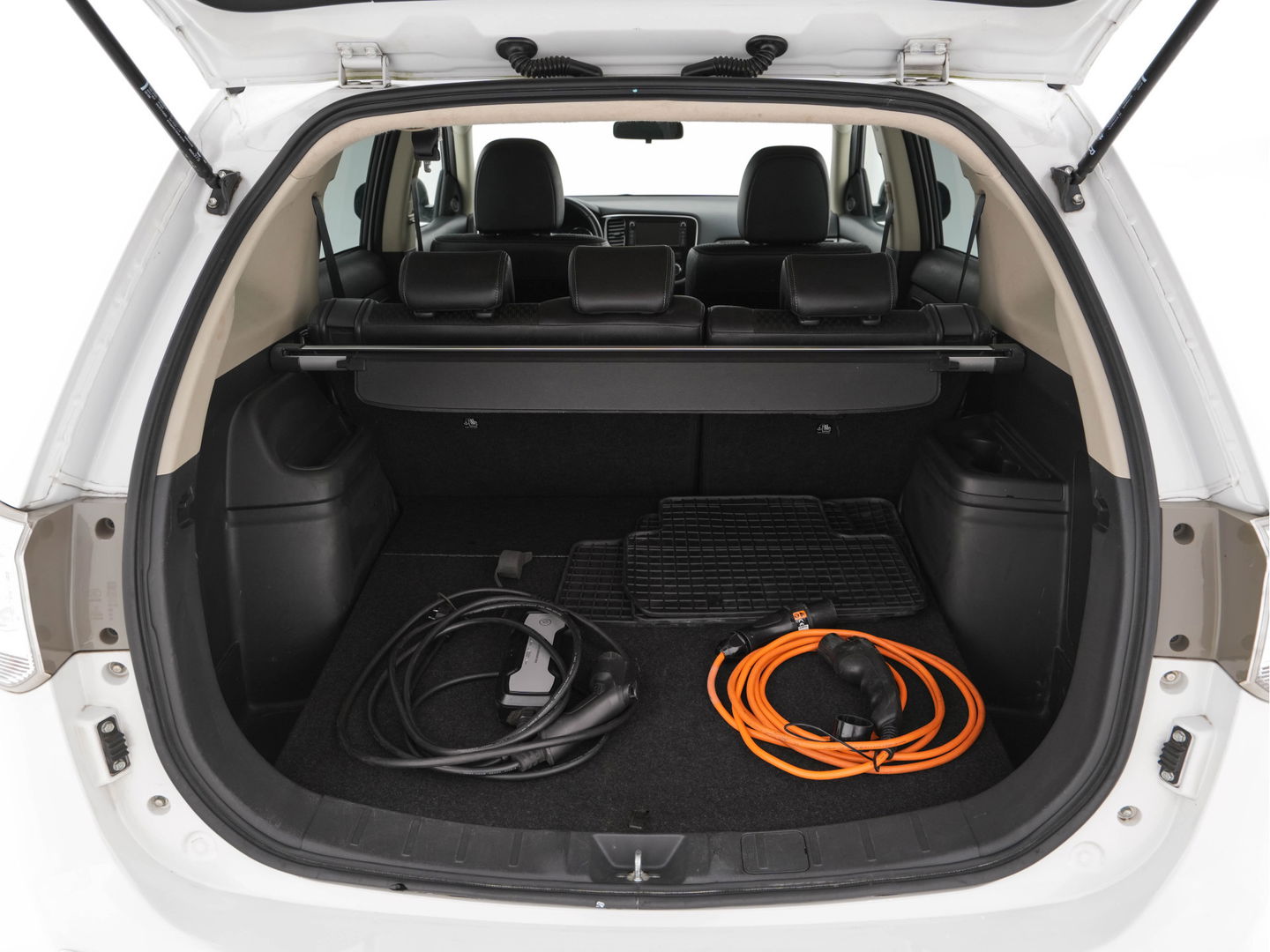 Mitsubishi Outlander 2.0 PHEV Business Edition X-Line AWD Aut. *NAVI-FULLMAP | LEATHER-FABRIC | COMFORT-SEATS | CAMERA | ECC | KEYLESS | SHIFT-PADDLES | TOWBAR | 16"ALU*