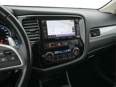 Mitsubishi Outlander 2.0 PHEV Business Edition X-Line AWD Aut. *NAVI-FULLMAP | LEATHER-FABRIC | COMFORT-SEATS | CAMERA | ECC | KEYLESS | SHIFT-PADDLES | TOWBAR | 16"ALU*