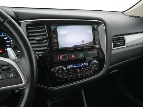Mitsubishi Outlander 2.0 PHEV Business Edition X-Line AWD Aut. *NAVI-FULLMAP | LEATHER-FABRIC | COMFORT-SEATS | CAMERA | ECC | KEYLESS | SHIFT-PADDLES | TOWBAR | 16"ALU*