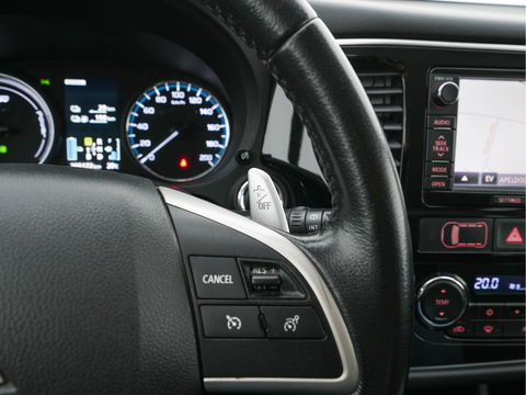 Mitsubishi Outlander 2.0 PHEV Business Edition X-Line AWD Aut. *NAVI-FULLMAP | LEATHER-FABRIC | COMFORT-SEATS | CAMERA | ECC | KEYLESS | SHIFT-PADDLES | TOWBAR | 16"ALU*