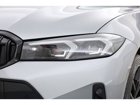 BMW 3 Serie Touring 330e M Sport | Pano | HUD | Carbon int. | 19'' | Adapt. Cruise | Elek. Stoelen