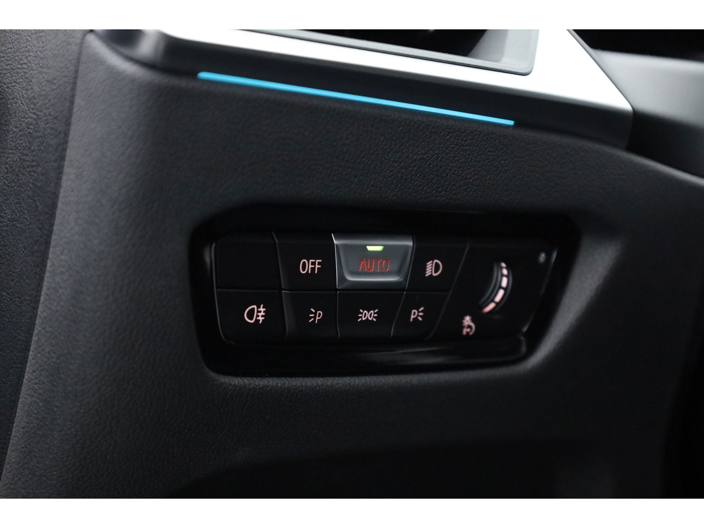 BMW 3 Serie Touring 330e M Sport | Pano | HUD | Carbon int. | 19'' | Adapt. Cruise | Elek. Stoelen