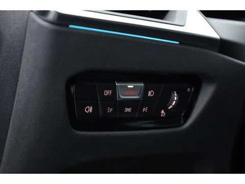 BMW 3 Serie Touring 330e M Sport | Pano | HUD | Carbon int. | 19'' | Adapt. Cruise | Elek. Stoelen