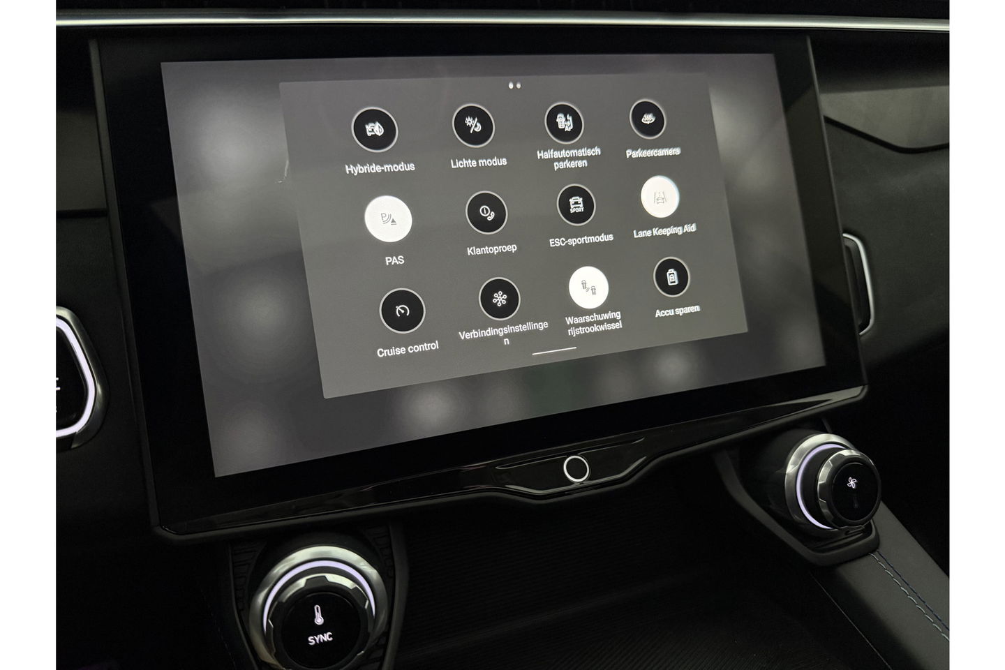 Lynk Co 01 1.5 Hybride 360Camera Pano ACC Sfeerverl. LED Memory Carplay Clima Navi Virtual 20"LMV