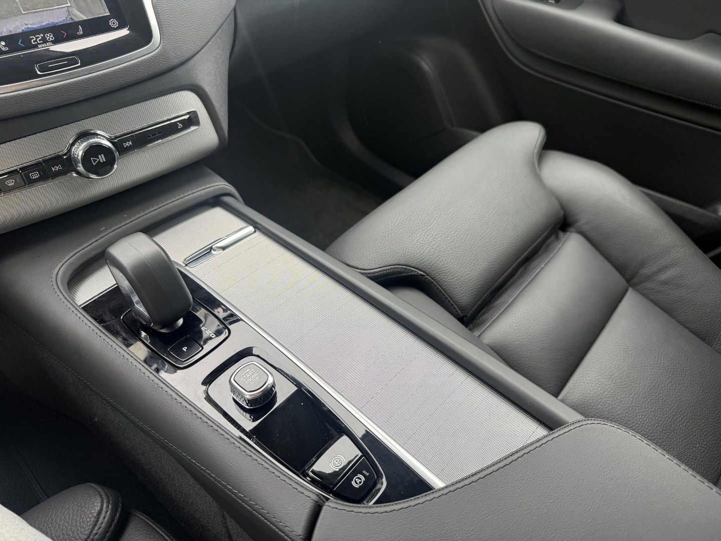 Volvo XC90 2.0 T8 Recharge AWD Plus Bright 360 l leder l