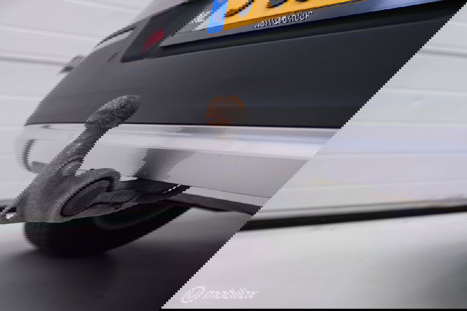 Volvo XC40 1.5 T2 Momentum | Schuifdak | Trekhaak | Camera | LED | stoel & stuurwielwarming |