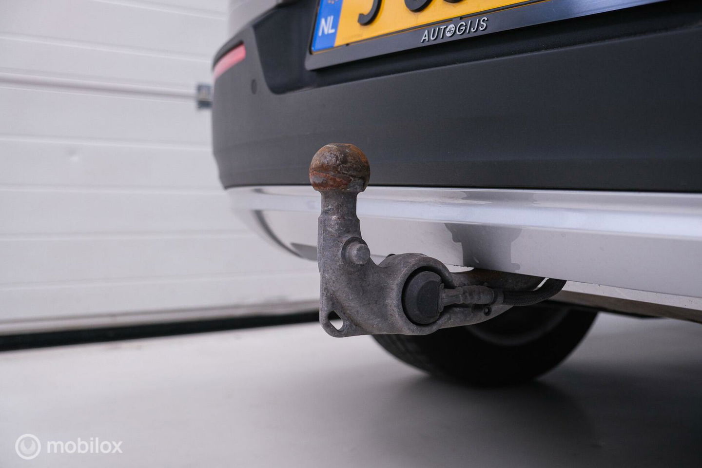 Volvo XC40 1.5 T2 Momentum | Schuifdak | Trekhaak | Camera | LED | stoel & stuurwielwarming |