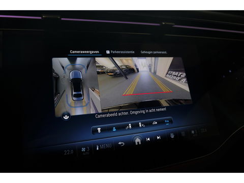 Mercedes-Benz E-Klasse E300e AMG 313pk Hybrid Panoramadak Hyperscreen Burmester 4D Night pakket NLauto NIEUW NIEUW NIEUW!!!