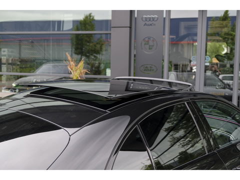 Mercedes-Benz E-Klasse E300e AMG 313pk Hybrid Panoramadak Hyperscreen Burmester 4D Night pakket NLauto NIEUW NIEUW NIEUW!!!