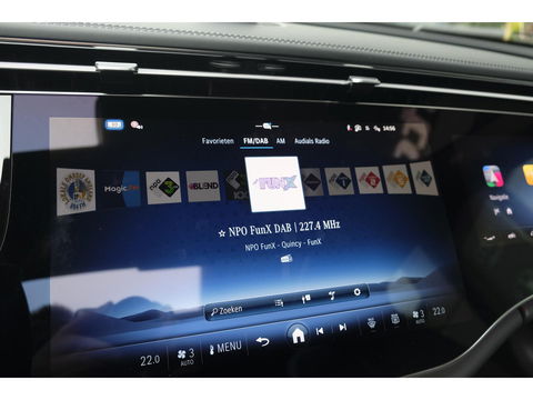 Mercedes-Benz E-Klasse E300e AMG 313pk Hybrid Panoramadak Hyperscreen Burmester 4D Night pakket NLauto NIEUW NIEUW NIEUW!!!