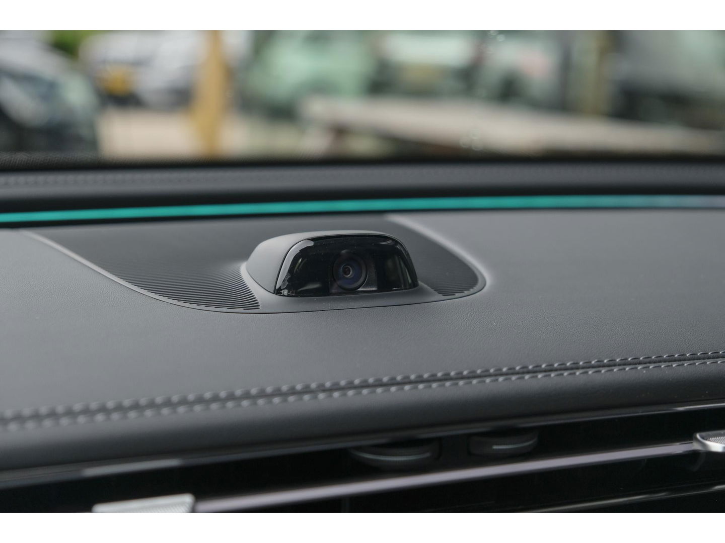 Mercedes-Benz E-Klasse E300e AMG 313pk Hybrid Panoramadak Hyperscreen Burmester 4D Night pakket NLauto NIEUW NIEUW NIEUW!!!