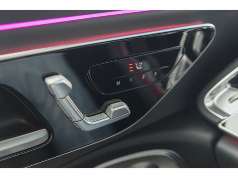 Mercedes-Benz E-Klasse E300e AMG 313pk Hybrid Panoramadak Hyperscreen Burmester 4D Night pakket NLauto NIEUW NIEUW NIEUW!!!