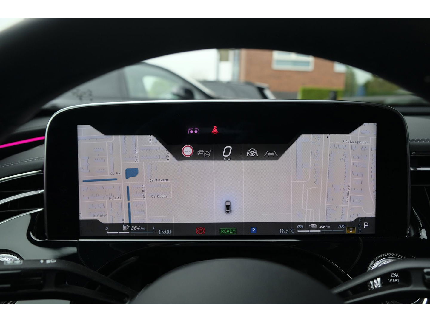Mercedes-Benz E-Klasse E300e AMG 313pk Hybrid Panoramadak Hyperscreen Burmester 4D Night pakket NLauto NIEUW NIEUW NIEUW!!!