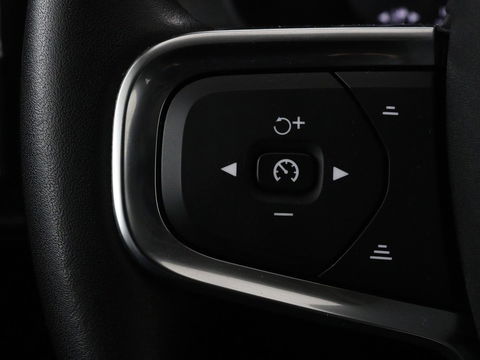 Volvo XC40 1.5 T5 Recharge Business Pro | Panoramadak | Stoel & stuurverwarming | Trekhaak | 360 camera | Adaptive cruise | Harman/Kardon | Carplay | Navigatie | Full LED