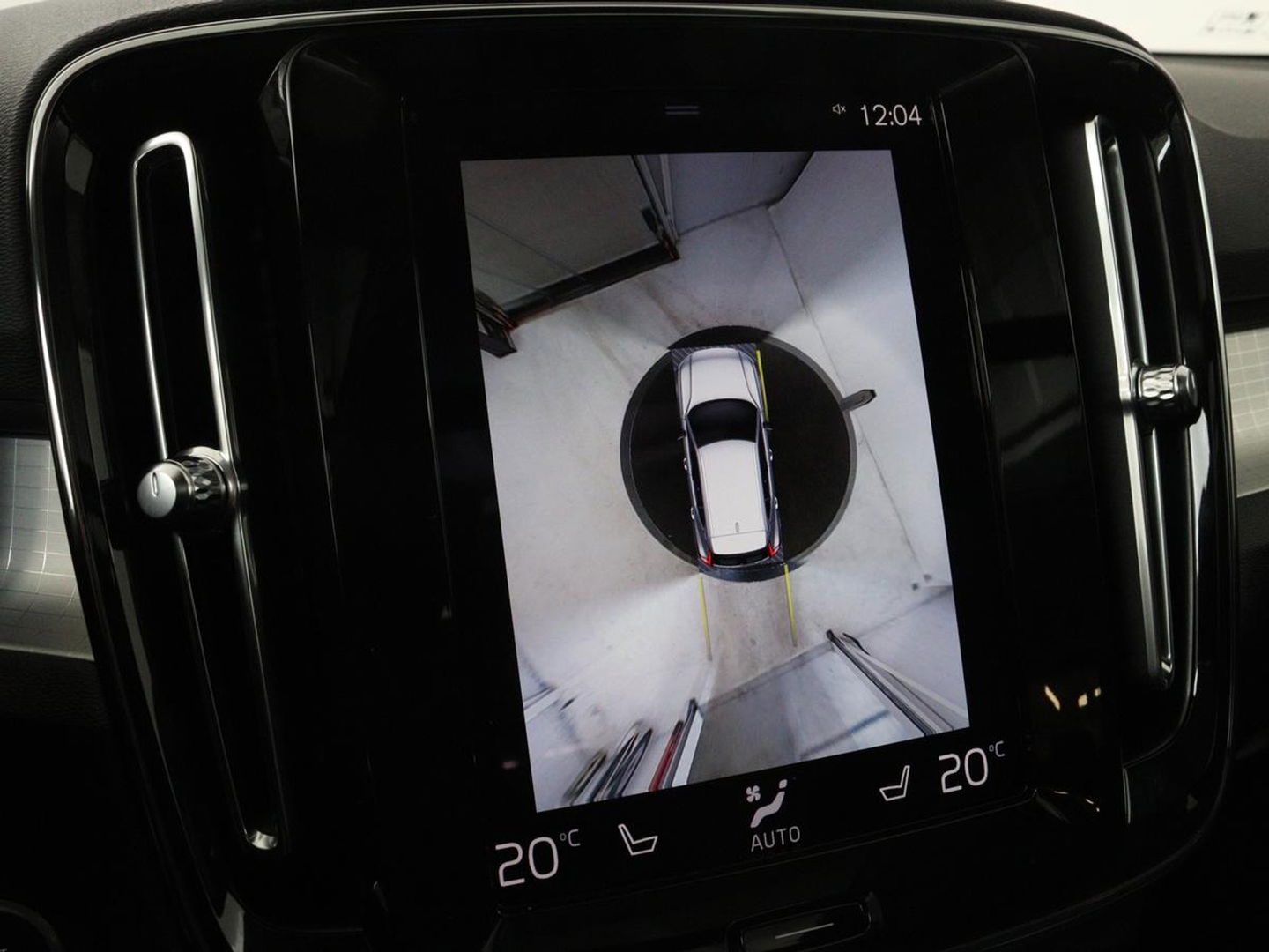 Volvo XC40 1.5 T5 Recharge Business Pro | Panoramadak | Stoel & stuurverwarming | Trekhaak | 360 camera | Adaptive cruise | Harman/Kardon | Carplay | Navigatie | Full LED