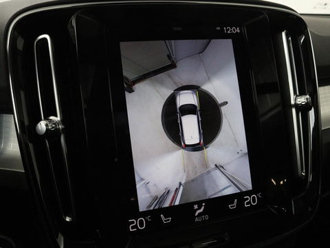 Volvo XC40 1.5 T5 Recharge Business Pro | Panoramadak | Stoel & stuurverwarming | Trekhaak | 360 camera | Adaptive cruise | Harman/Kardon | Carplay | Navigatie | Full LED