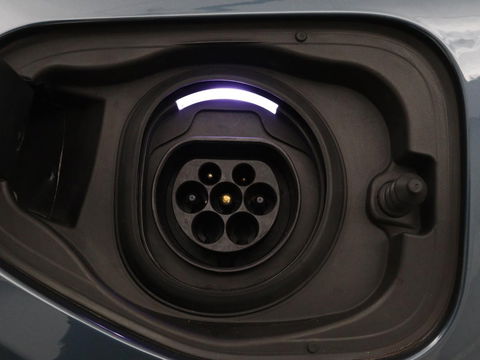 Volvo XC40 1.5 T5 Recharge Business Pro | Panoramadak | Stoel & stuurverwarming | Trekhaak | 360 camera | Adaptive cruise | Harman/Kardon | Carplay | Navigatie | Full LED
