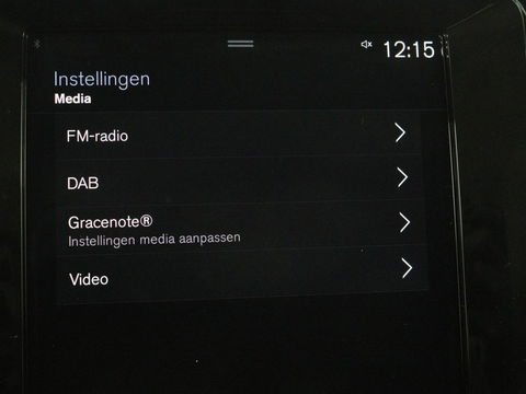 Volvo XC40 1.5 T5 Recharge Business Pro | Panoramadak | Stoel & stuurverwarming | Trekhaak | 360 camera | Adaptive cruise | Harman/Kardon | Carplay | Navigatie | Full LED
