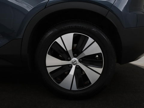 Volvo XC40 1.5 T5 Recharge Business Pro | Panoramadak | Stoel & stuurverwarming | Trekhaak | 360 camera | Adaptive cruise | Harman/Kardon | Carplay | Navigatie | Full LED