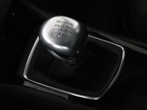 Peugeot 308 1.5 BlueHDi Executive | 1e eigenaar | Panoramadak | Carplay | Climate control | Navigatie | Parkeerhulp | Cruise control