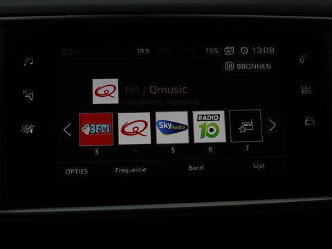 Peugeot 308 1.5 BlueHDi Executive | 1e eigenaar | Panoramadak | Carplay | Climate control | Navigatie | Parkeerhulp | Cruise control